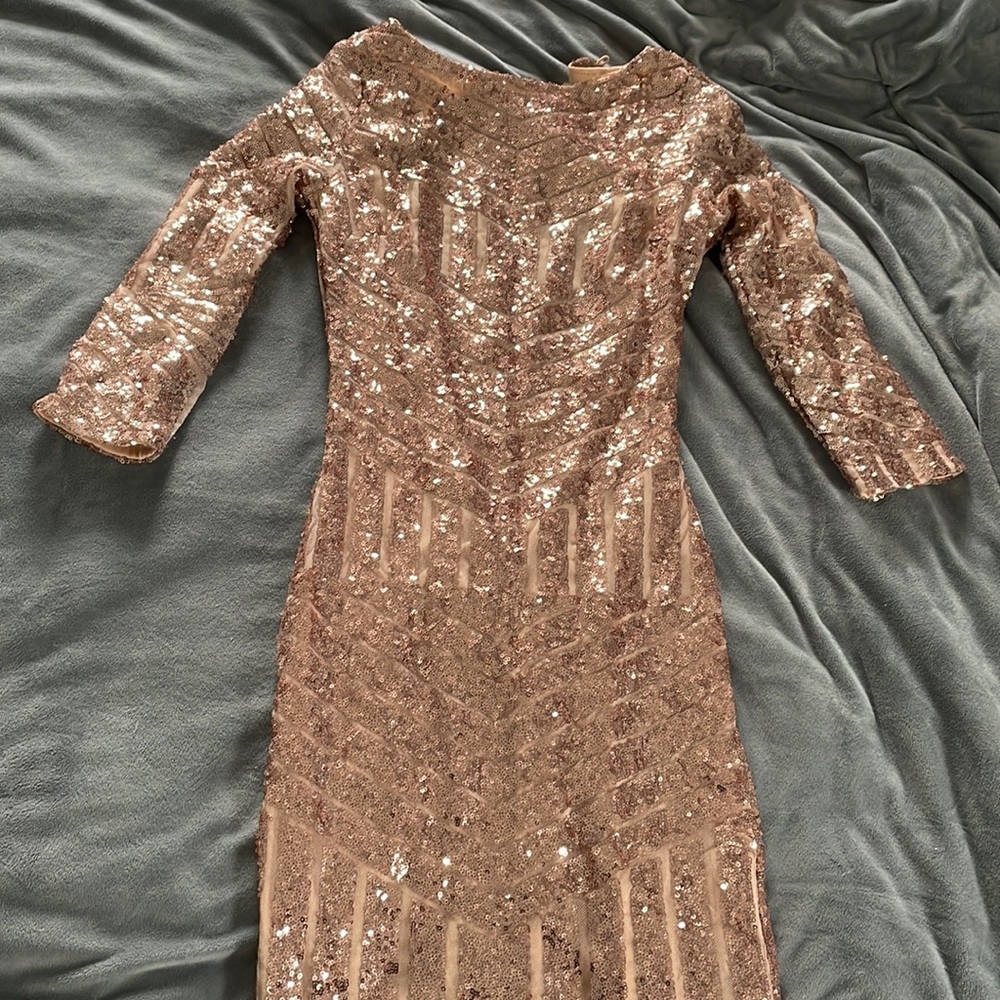NWOT L’atiste sequin dress